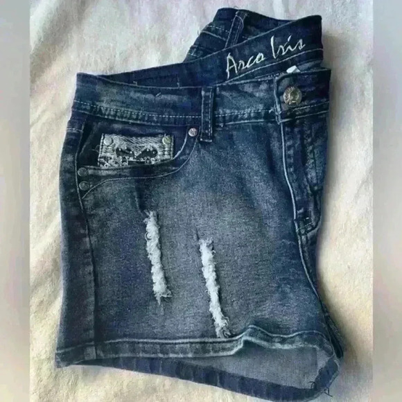 Arco Iris Juniors Sz 13 Distressed Denim Blue Denim Shorts Excellent Condition - Picture 7 of 7